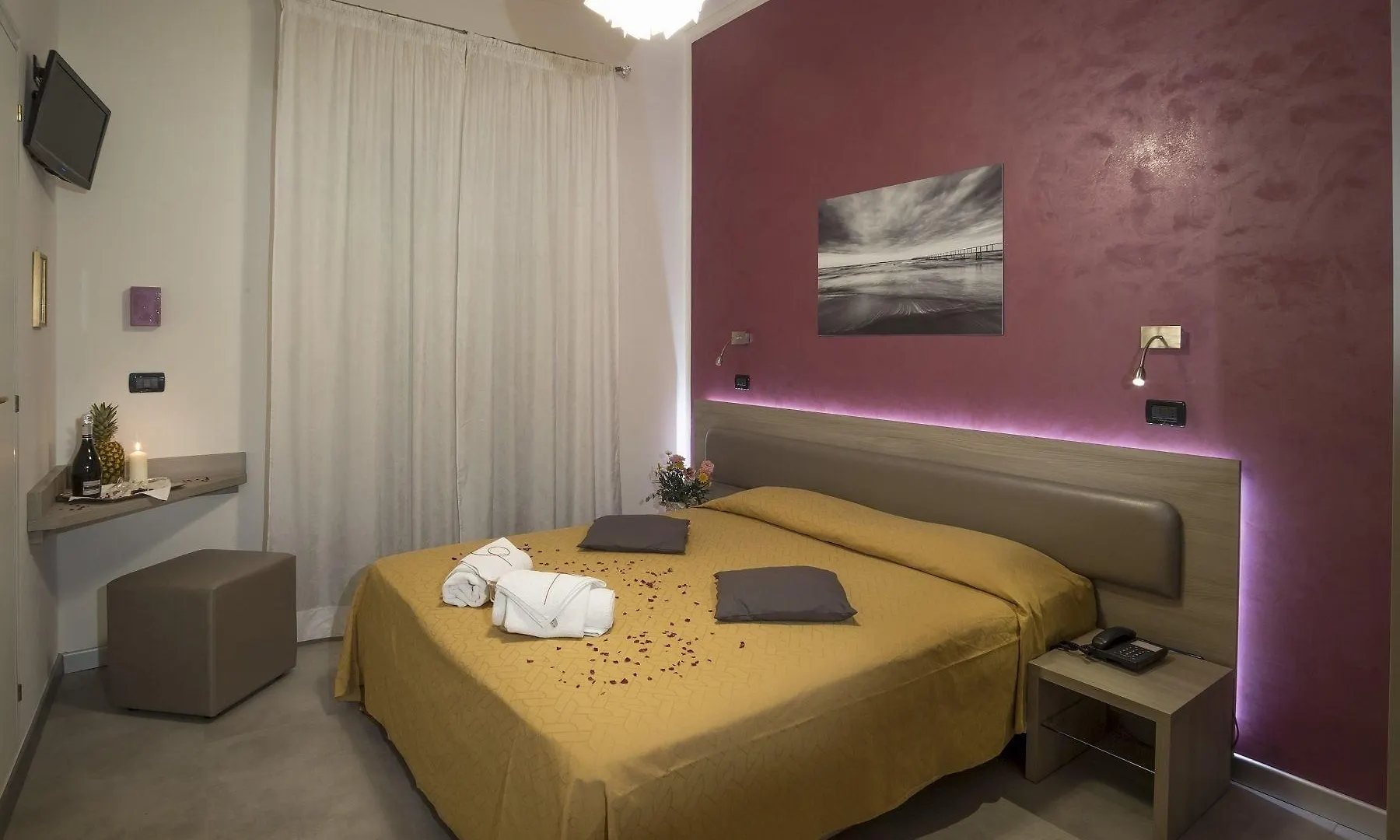 ***  Hotel Piccinelli Rimini Italia