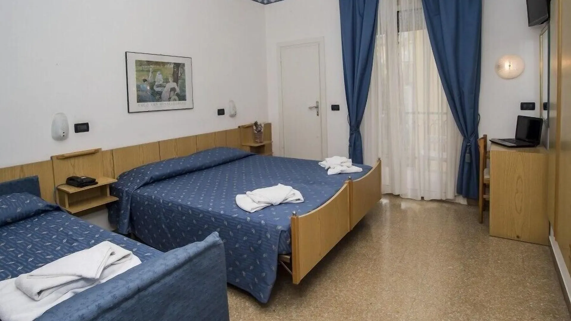 Hotel Piccinelli Rimini 3*,  Italia