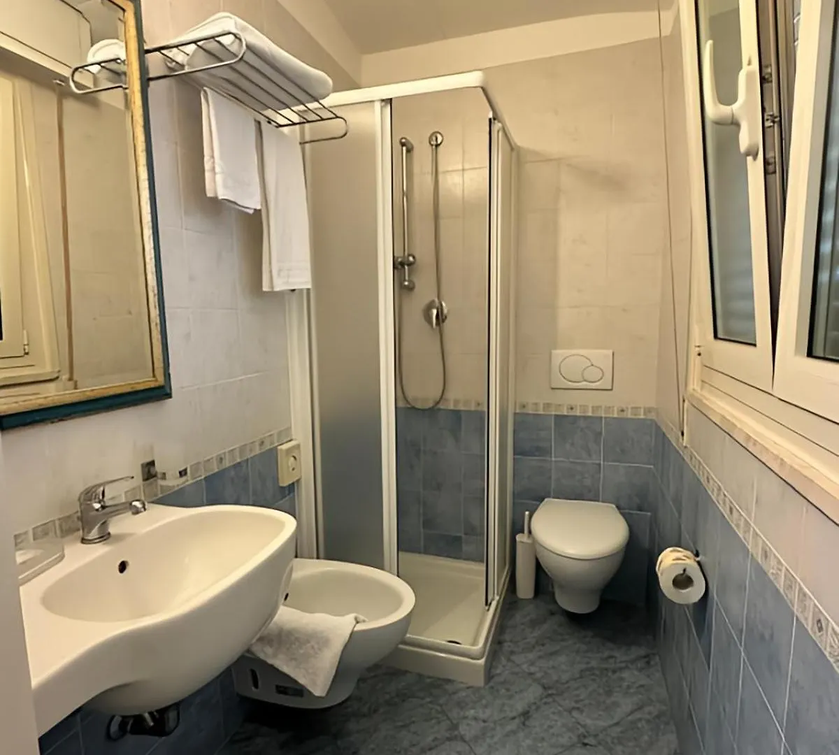 Hotel Piccinelli Rimini 3*,