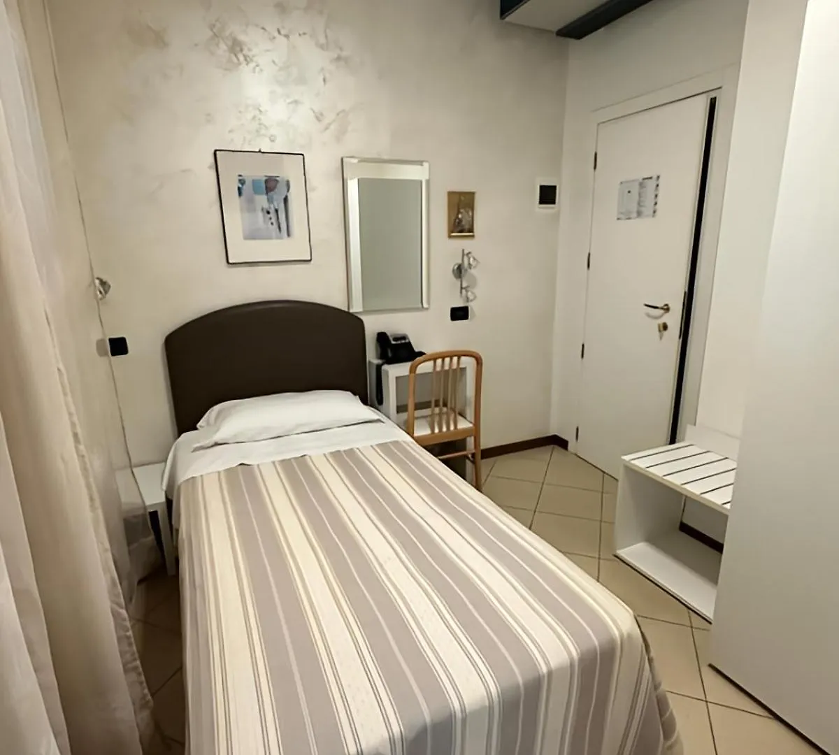 Hotel Piccinelli Rimini 3*,