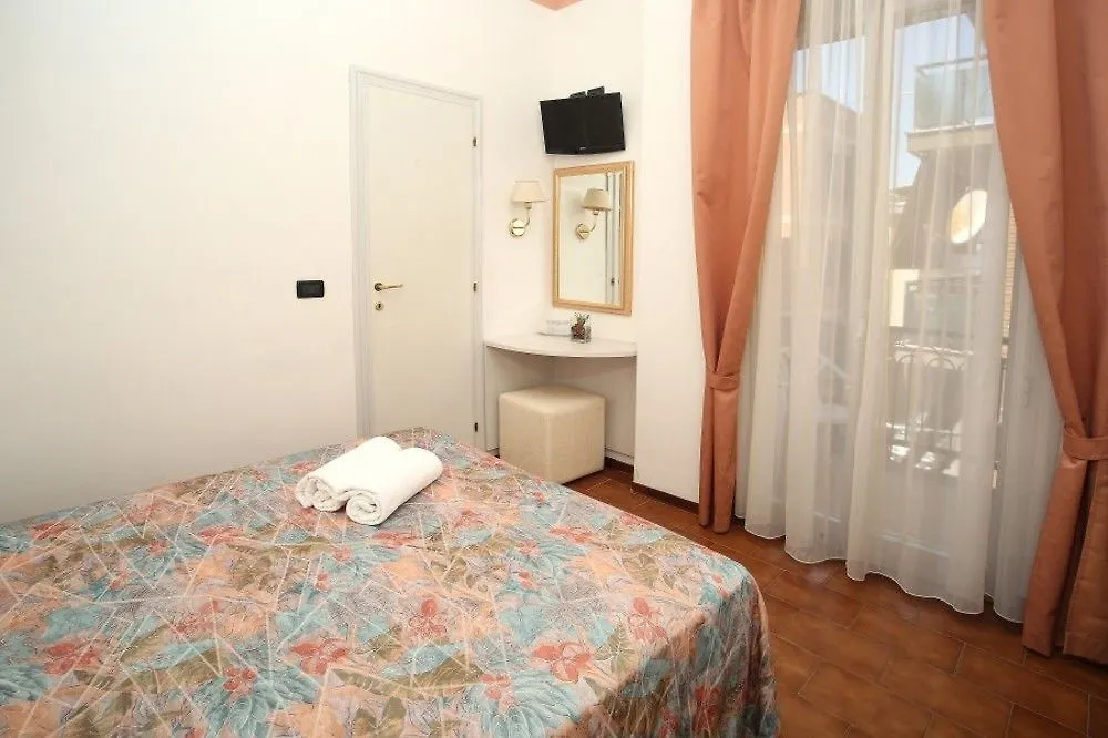 Hotel Piccinelli Rimini 3*,