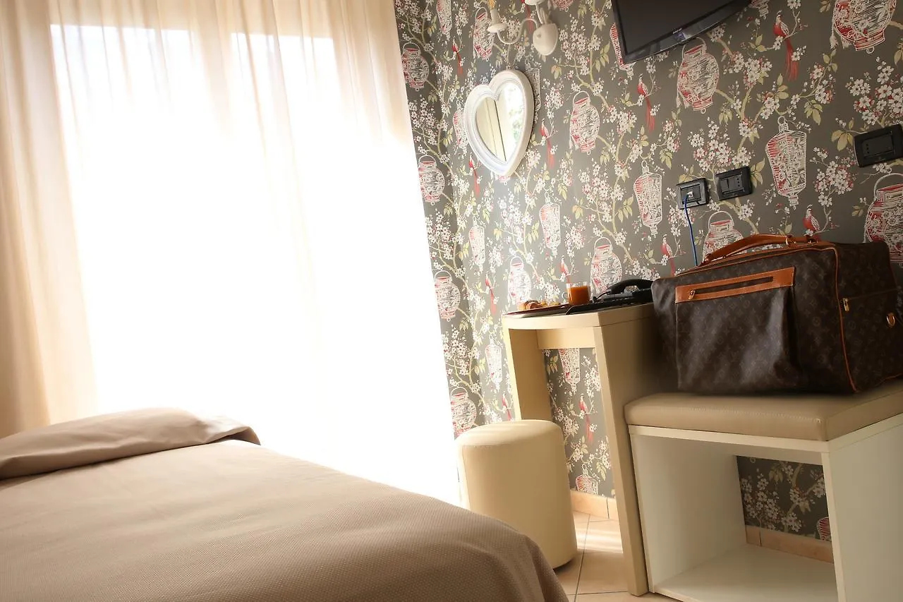 Hotel Piccinelli Rimini 3*,